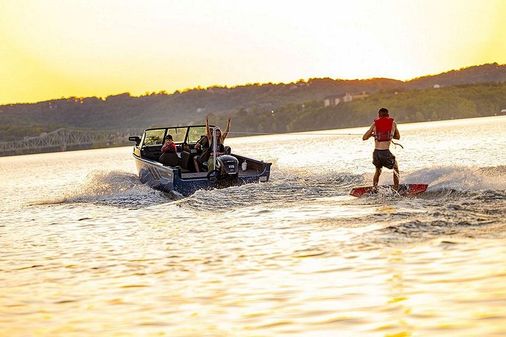 Lowe FISH-SKI-1875 image