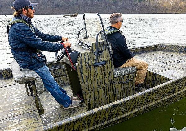 Lowe ROUGHNECK-1860CC image