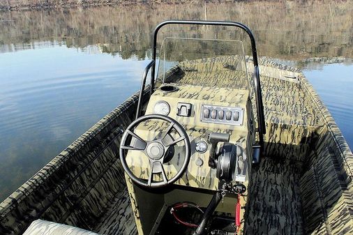 Lowe ROUGHNECK-1860CC image