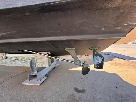 Bertram 28 Moppie image