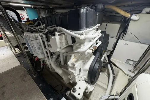 Carver 56 Voyager image