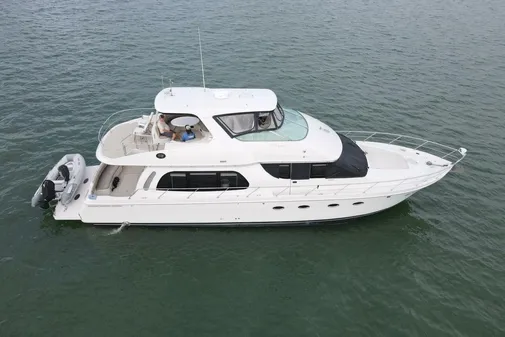 Carver 56 Voyager image