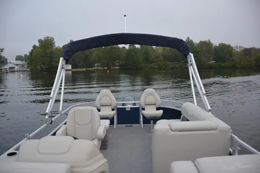 Sunchaser VISTA-22-FISH image