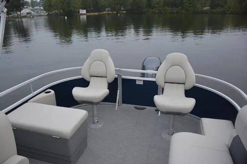 Sunchaser VISTA-22-FISH image