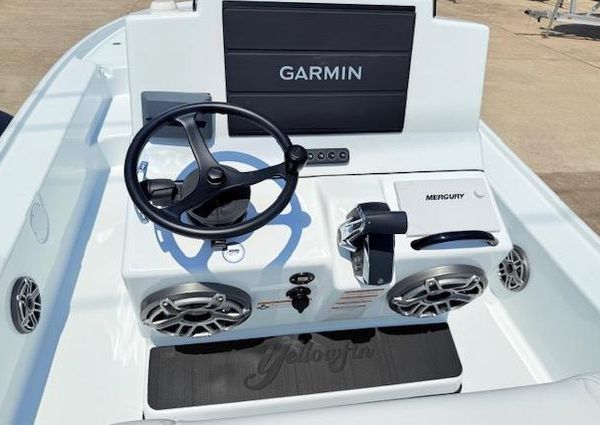 Yellowfin 24-BAY-CE image