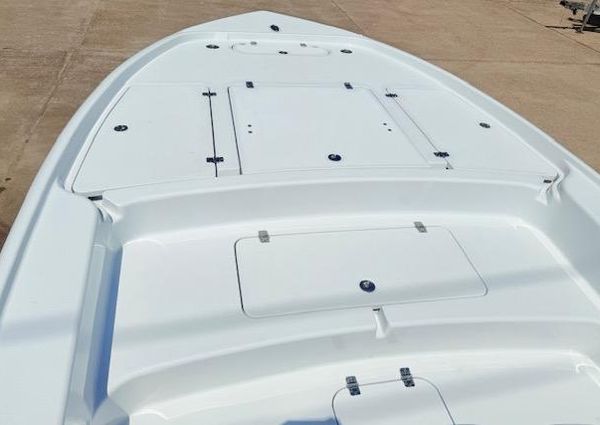 Yellowfin 24-BAY-CE image