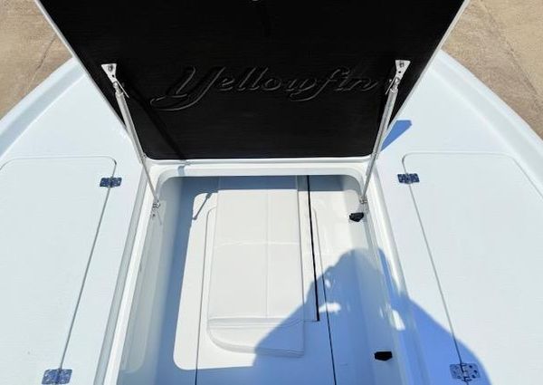 Yellowfin 24-BAY-CE image