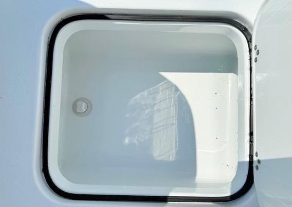 Yellowfin 24-BAY-CE image