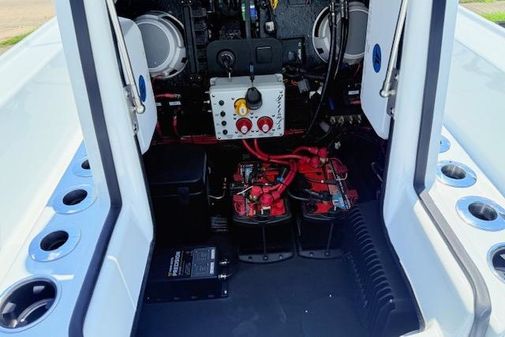 Yellowfin 24-BAY-CE image