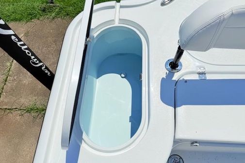 Yellowfin 24-BAY-CE image