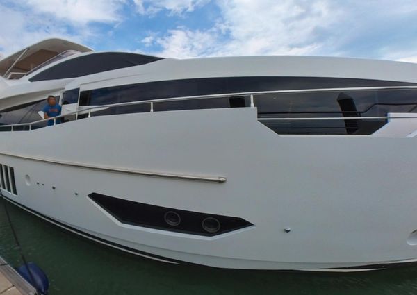 Azimut 95-RPH image