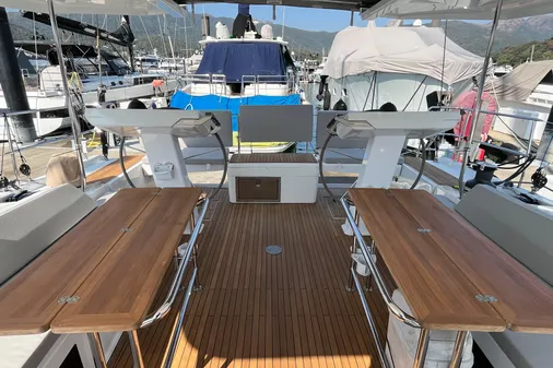 Hanse 548 image