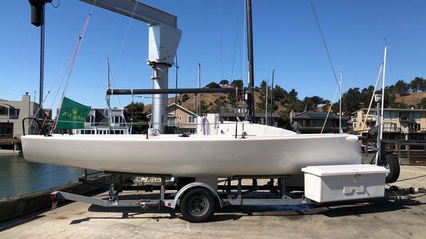 J Boats J/70