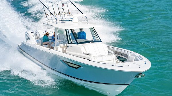Pursuit S378 Sport