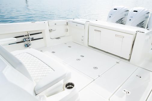 Pursuit S378 Sport image