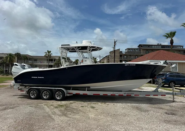 Cape Horn 32xs image