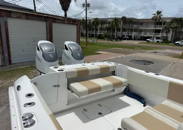 Cape Horn 32xs image