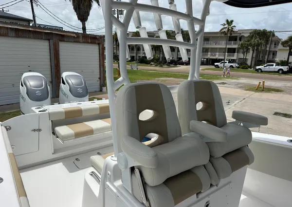 Cape Horn 32xs image