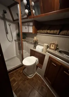 Carver 42 Aft Cabin Motor Yacht image