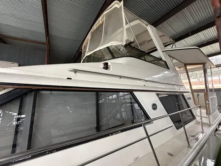 Carver 42 Aft Cabin Motor Yacht image