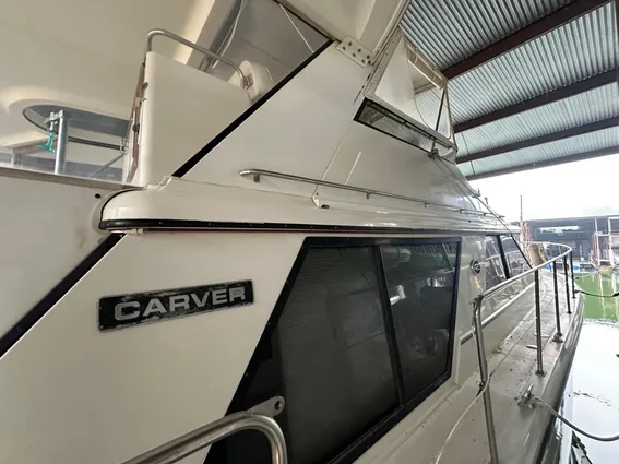 Carver 42 Aft Cabin Motor Yacht image