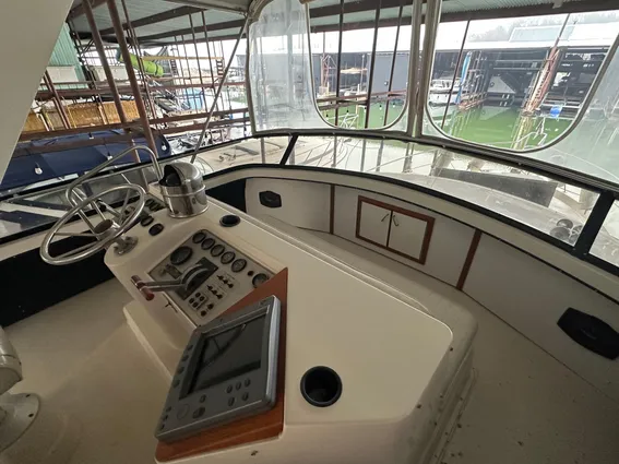 Carver 42 Aft Cabin Motor Yacht image