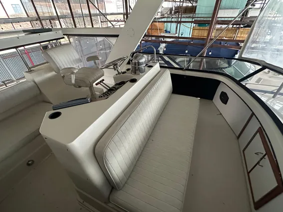 Carver 42 Aft Cabin Motor Yacht image