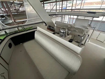 Carver 42 Aft Cabin Motor Yacht image