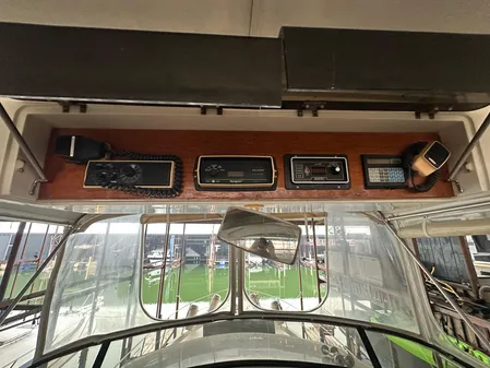 Carver 42 Aft Cabin Motor Yacht image