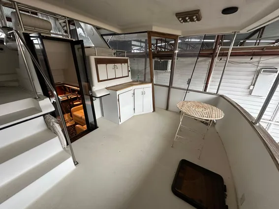 Carver 42 Aft Cabin Motor Yacht image