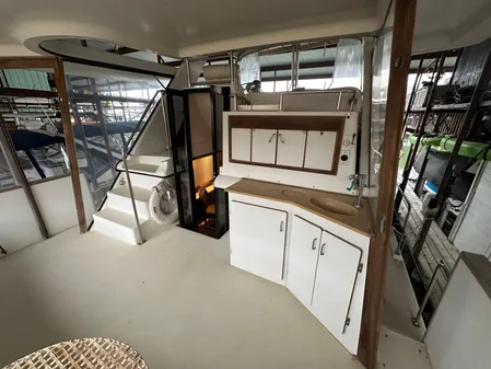 Carver 42 Aft Cabin Motor Yacht image