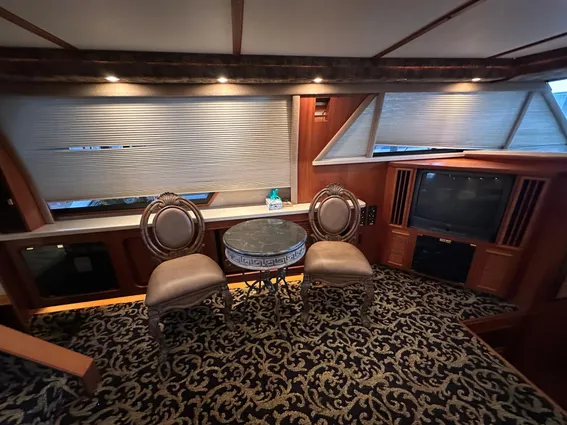 Carver 42 Aft Cabin Motor Yacht image