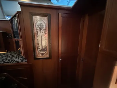 Carver 42 Aft Cabin Motor Yacht image