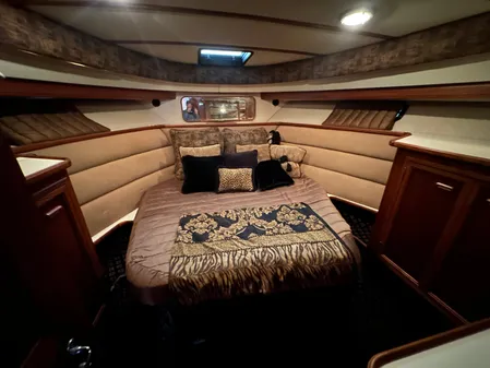 Carver 42 Aft Cabin Motor Yacht image