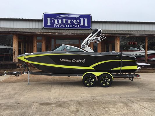 Mastercraft X23 - main image