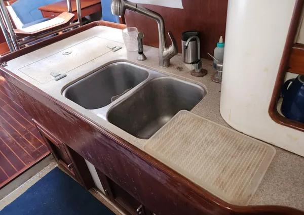 Catalina Morgan 381 image