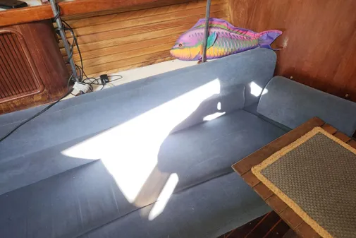 Catalina Morgan 381 image