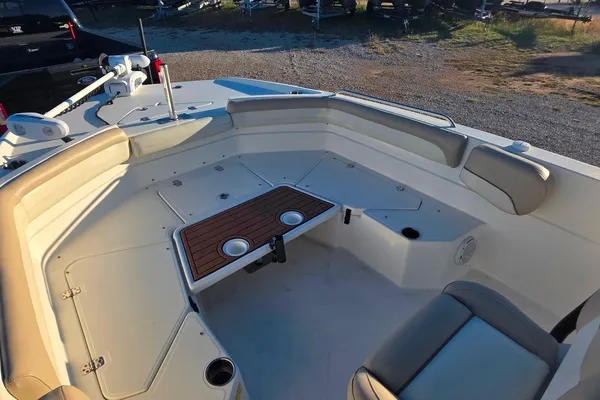 NauticStar 231 Angler image