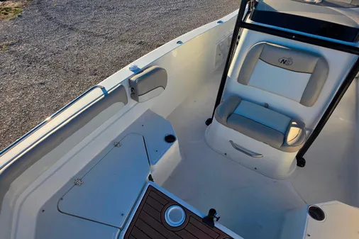 NauticStar 231 Angler image