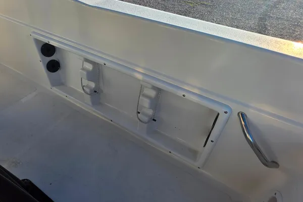 NauticStar 231 Angler image