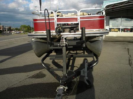 Lowe 202-FISH-CRUISE image