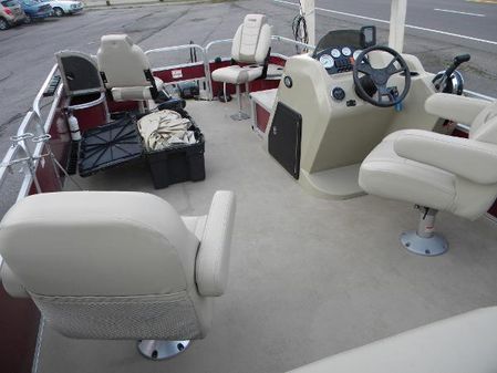 Lowe 202-FISH-CRUISE image