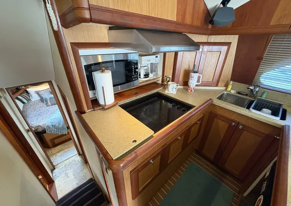 Luhrs 41 Convertible image