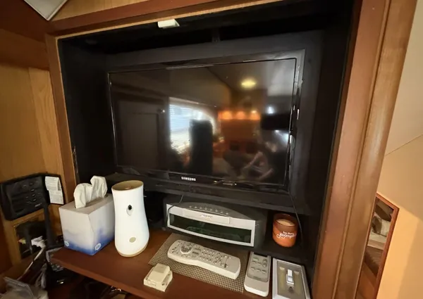 Luhrs 41 Convertible image