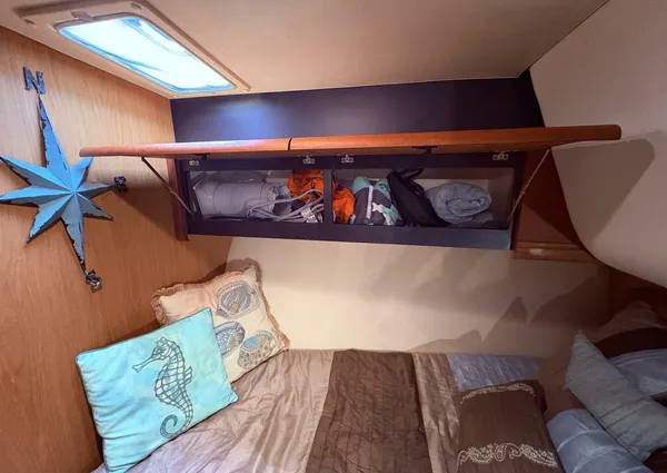 Luhrs 41 Convertible image