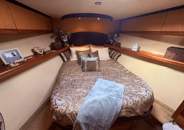 Luhrs 41 Convertible image