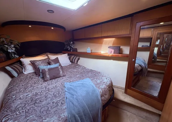 Luhrs 41 Convertible image