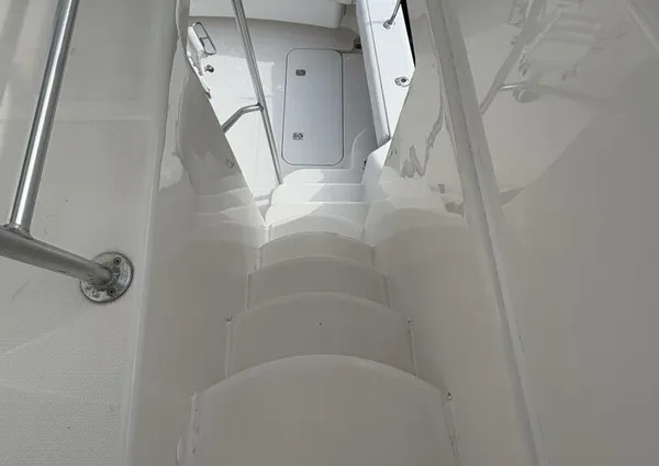 Luhrs 41 Convertible image