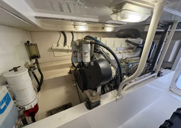 Luhrs 41 Convertible image