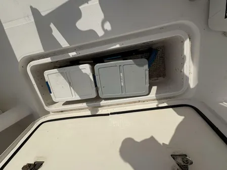 Luhrs 41 Convertible image